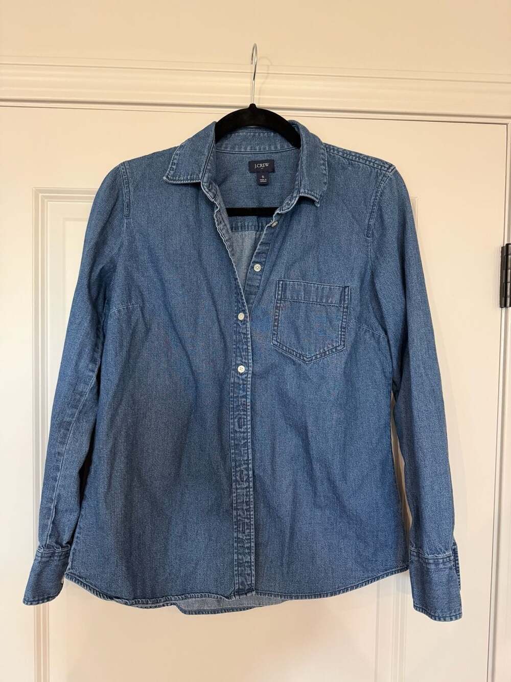 J. Crew Women's Blue Denim Long Sleeve Button Down Shirt Size S